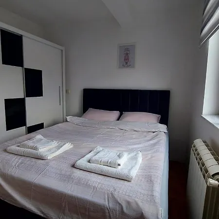 Ady * نوفي بازار