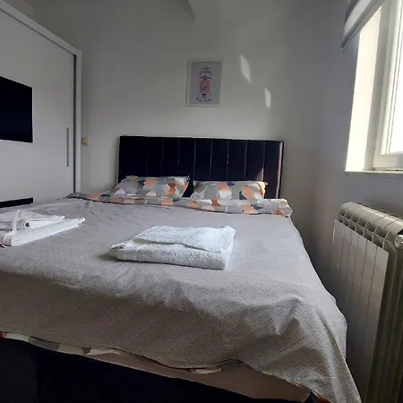 Ady * نوفي بازار